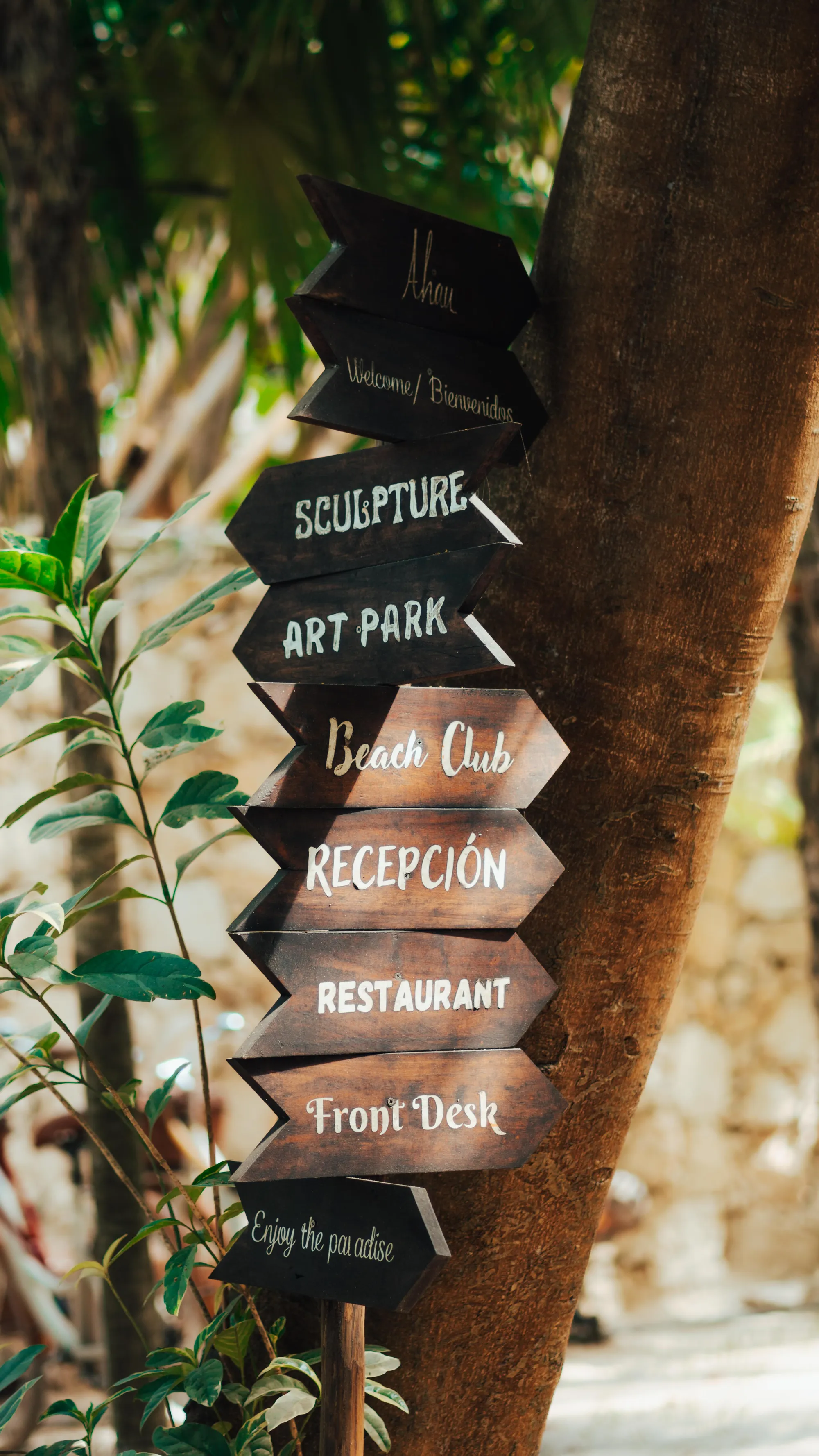 Ven a la Luz sculpture — 5